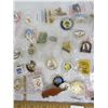 Image 3 : Lot of Vintage Pin Back Pins Mostly Hockey