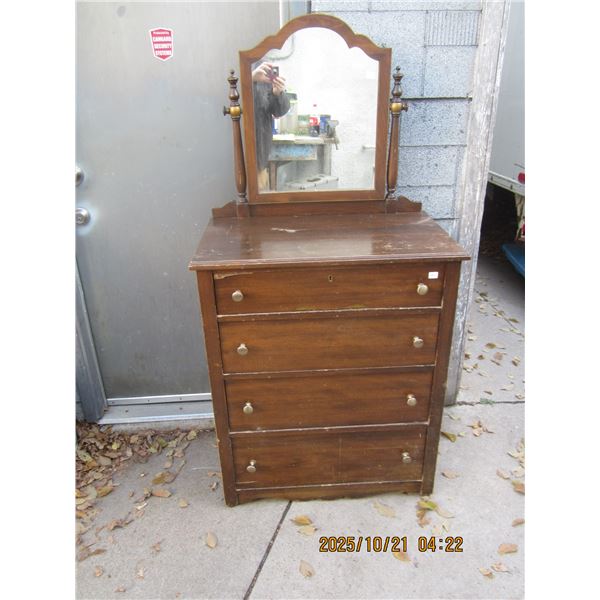 Antique 4 Drawer Dresser