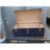 Image 5 : Antique Metal Trunk 30 inches Long 16 inches Deep 13 inches Tall