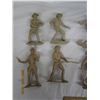 Image 2 : Lot of 1960's Louis Marx 6 inch Cowboy and Indians Figures