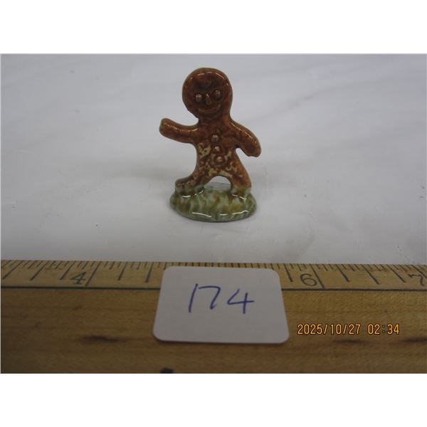 Rare Red Rose Tea Ginger Bread Man Figure in Great Condition