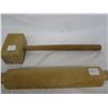 Image 4 : Lot of 3 Wooden Kitchen Items Meat Hammer , 2 Rolling Pins
