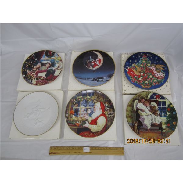 Lot of 6 Christmas Collectors Plates with the Original Boxes