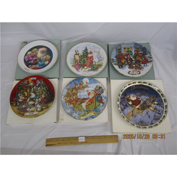 Lot of 6 Christmas Collectors Plates with Original Boxes