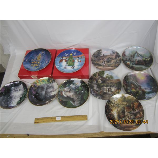 Lot of 10 Collectors Plates 2 Christmas , 3 Kittens ,Cottages