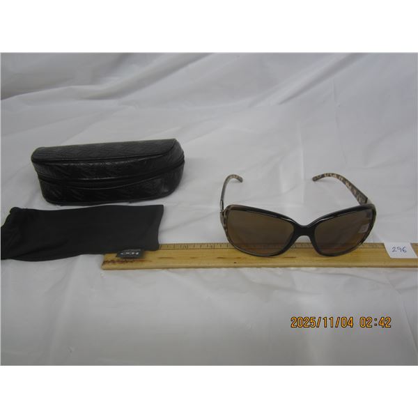 Revive Suntastic Designer Sun Glasses with Case