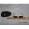 Image 1 : Guess Gold Framed Designer Sun Glasses with Case