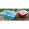 Image 5 : 2 Pyrex Mates Refrigerator Dishes - Red with Lid & #502 Blue