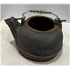 Image 1 : Cast Iron Kettle