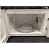 Image 3 : RCA Model:RMW1129-White Microwave (works)