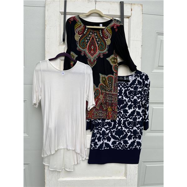 3 tunics size M/L great condition