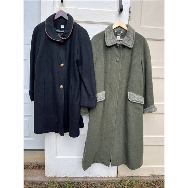 2 vintage wool coats size L- sequence valeutino , valerio