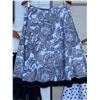 Image 2 : 5 skirts sizes 10/11 - like new- 27"L