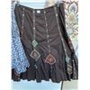 Image 2 : 5 skirts sizes 10 - like new- 28"L