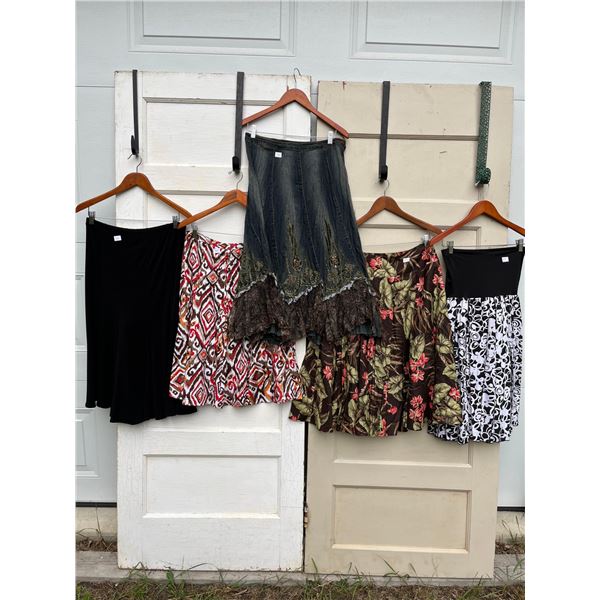 5 skirts sizes 10 - like new- 30"L