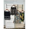 Image 1 : 4 skirts sizes XL - like new- 33"L