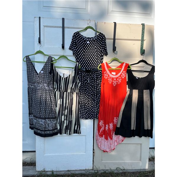 5 dresses size L