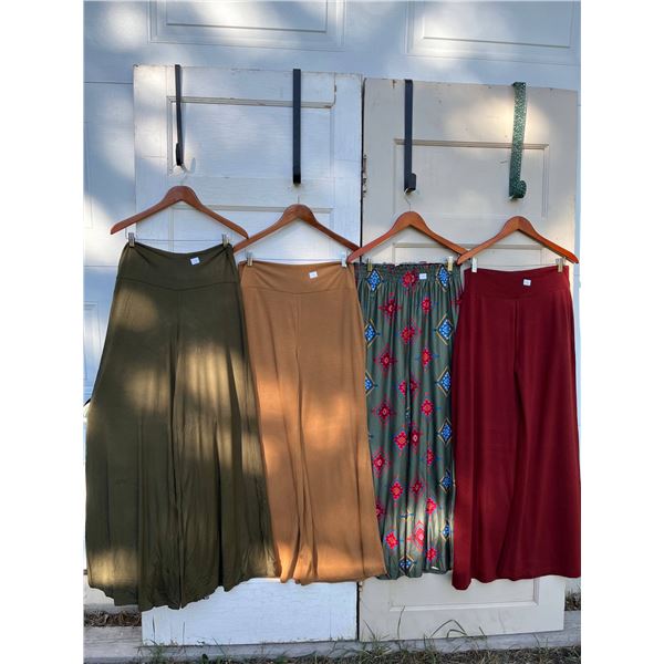 4 pairs of wide leg pants- Size XL