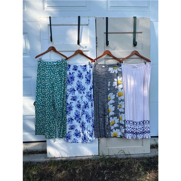 4 pairs of wide leg pants- Size XL
