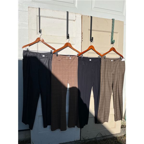 4 pairs of womens pants- size 14
