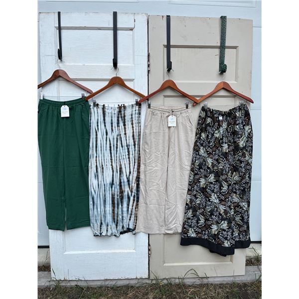 4 pairs of wide leg pants- Size S