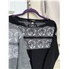 Image 5 : 5 High quality pullover sweaters- Size L