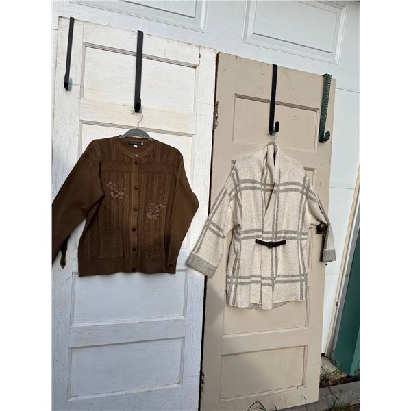 2 cardigans- size L/XL- new condition