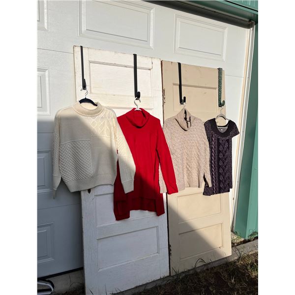 4 pullover sweaters- size L