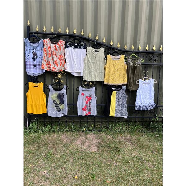 11 short sleeve tops- Size L