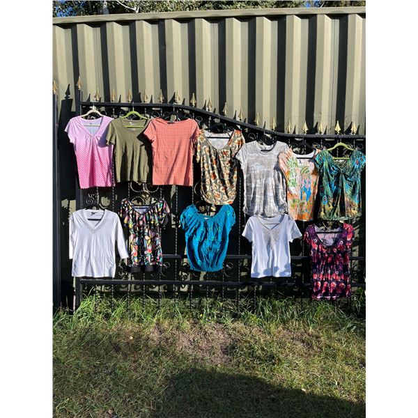 12 short sleeve tops- Size M