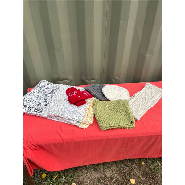 Collection of knit wear