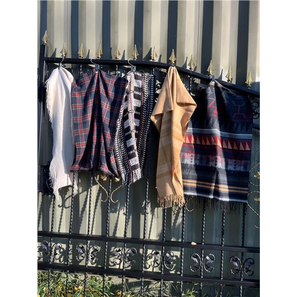 5 warm fashion scarves