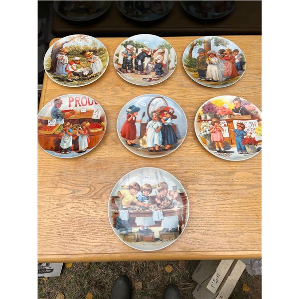 Vintage collector plates