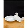 Image 2 : Vintage milk glass hen on a nest
