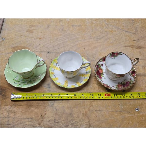 3 royal albert tea cups and sausers