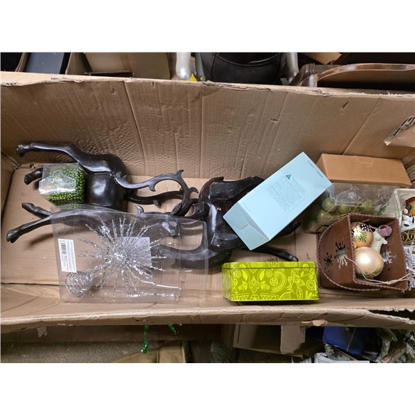 Tv stand- 43" by 20" by 18"H