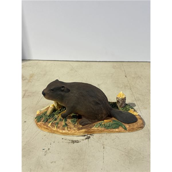 Beaver Figure ceremic 9" x 4" Tall stamped (JR 16/200)