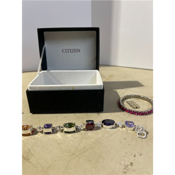 (2) Colorful bracelet w/ Stones in Box (citizen box)
