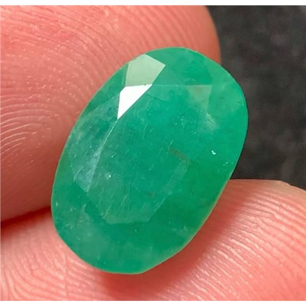 $5,750 Appraisal - 5.75 ct Cert. Emerald gemstone