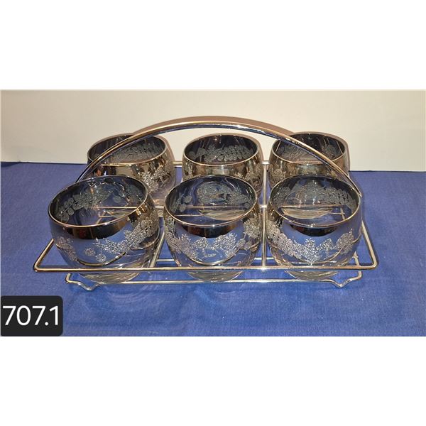 Set of 6 MCM Dorothy Thorpe low ball silver-fade glasses with chrome rack