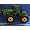 Image 1 : Huge John Deere R/C tractor, untested, missing battery holder and remote