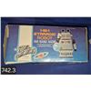 Image 3 : Starroid Robot radio, AM band, 1977, "i-M-1", works if fiddle with switch, original box, missing bat