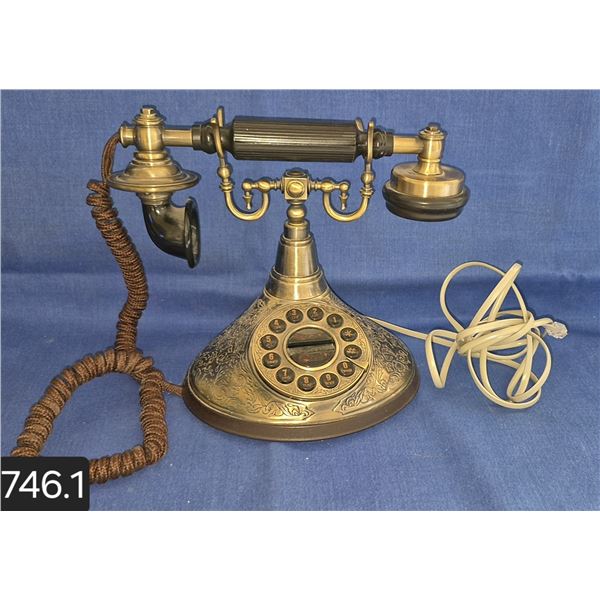 MCM antique-looking telephone - working!