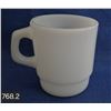 Image 2 : RARE A & W Fire-King milk glass stacking mug, excellent condition, bit of fading on decoration, no c
