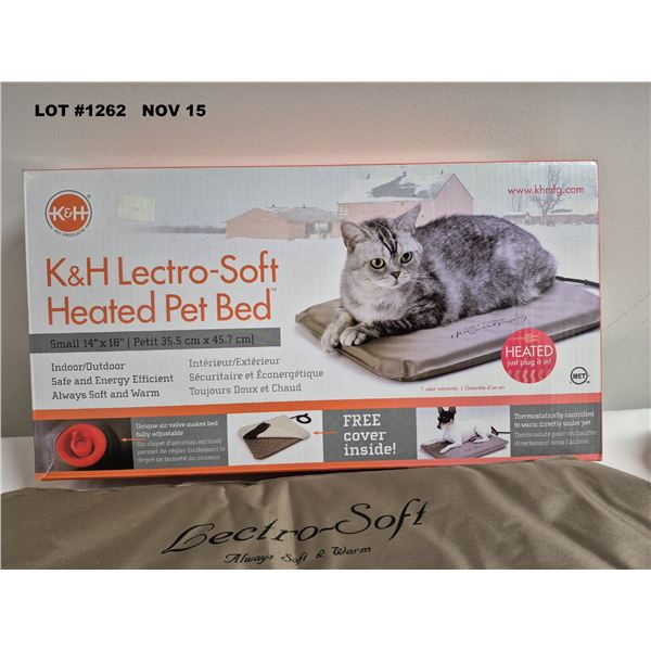 K & H Lectro-soft Heated Pet Bed. 14" x 18".  Indoor/Outdoor.