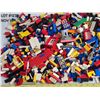 Image 4 : 7.5 lbs of "LEGO".  Large Lot of lego.