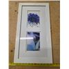 Dual picture frame with flower pics