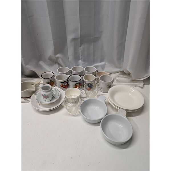 Lot of Dish/Glassware (mugs, Bowls, Plates, and etc.