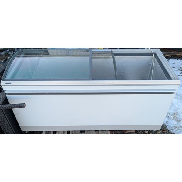 CeCold Caravell Freezer Mod:606 69"x28" (not Tested)