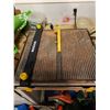 Image 1 : 4 1/2 Wet Tile Saw "Mastercraft"